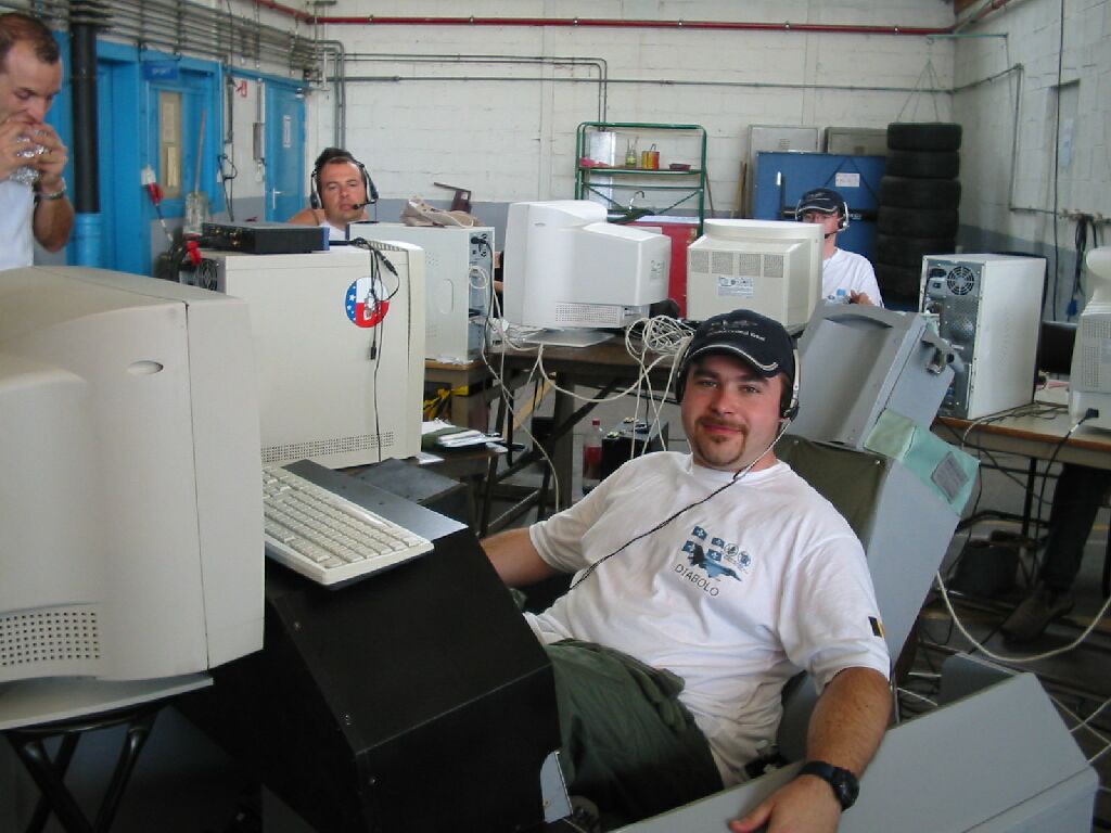 96 decontract avant vol.JPG